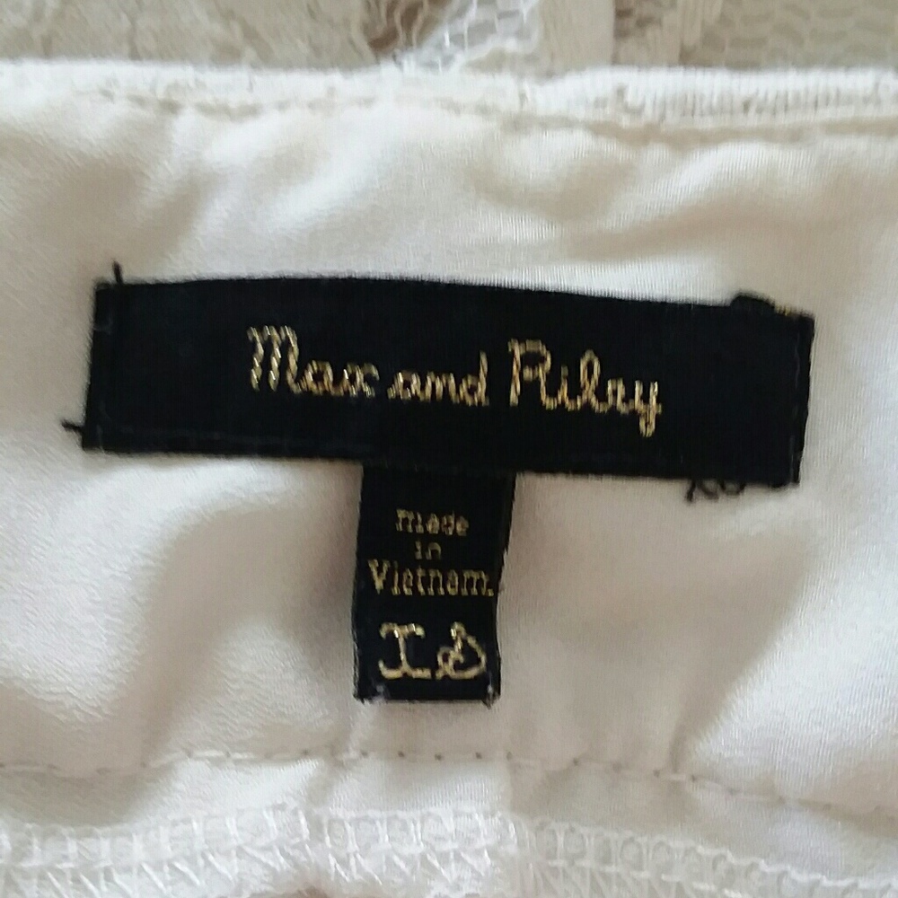Max and Riley Cream Color Lace Shorts Size XS - Picture 3 of 3